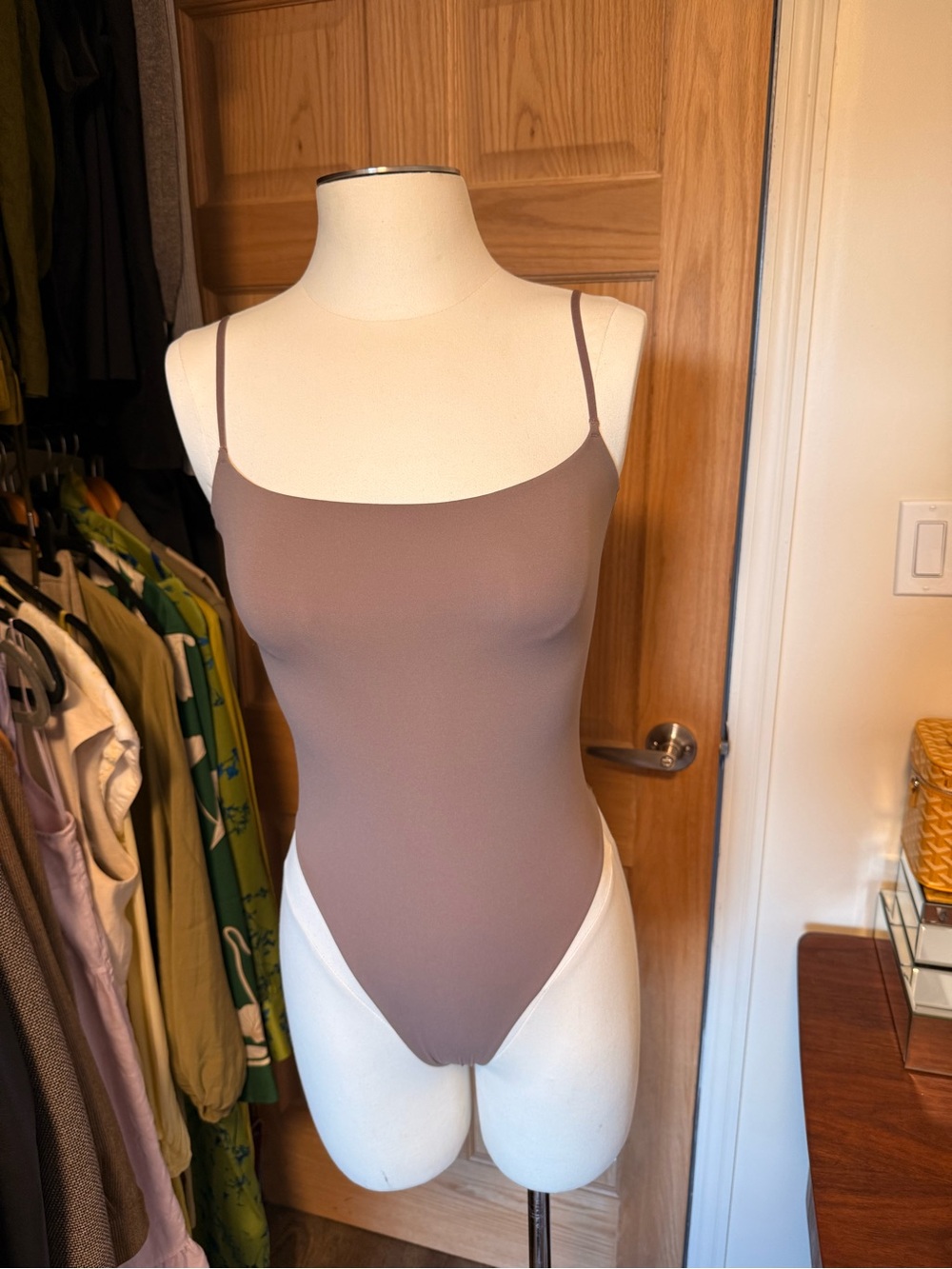 SKIMS Fits Everybody cami Bodysuit in Mauve Brown